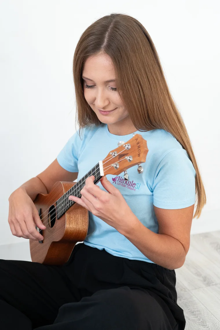 Muzykoterapia - zajęcia z instrumentem